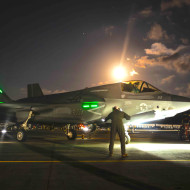 1月3日美軍F-35閃電II型戰機準備投入委內瑞拉行動（圖片來源：美國空軍）